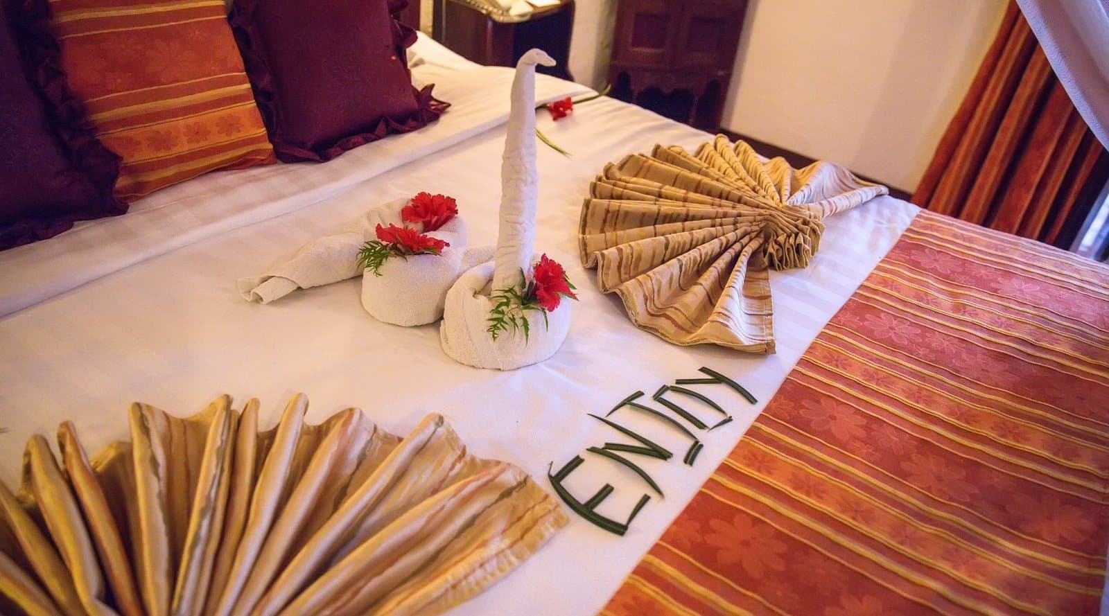 Accommodation in Tanzania - bed, bedding